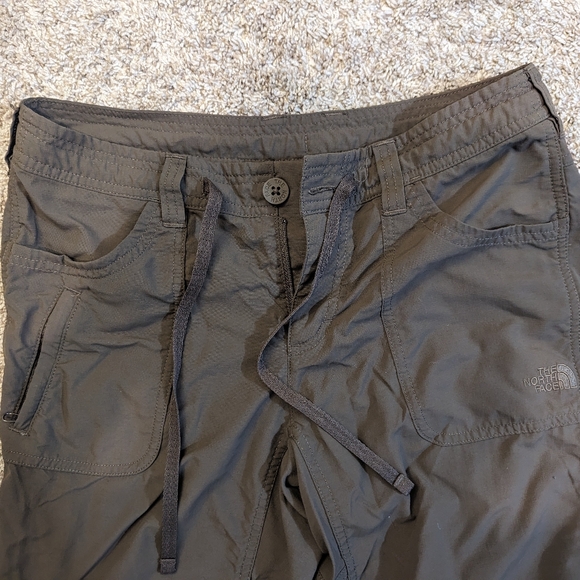The North Face Women's Light Brown Nylon Roll Up Hiking Pants - Picture 6 of 6